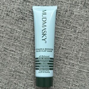 Vitamin a booster blue clay mask